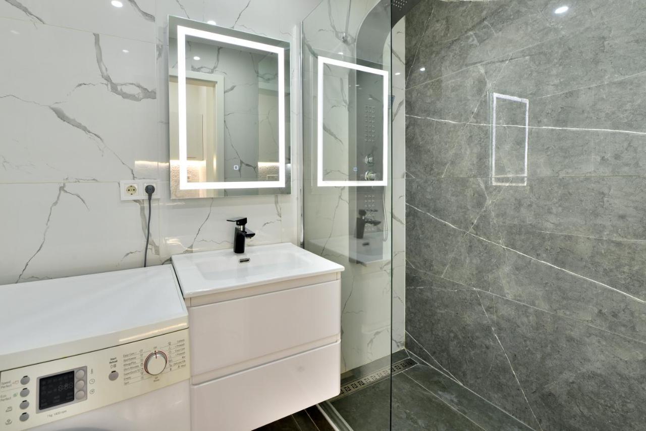 Apartment On Kis Diofa/2 *